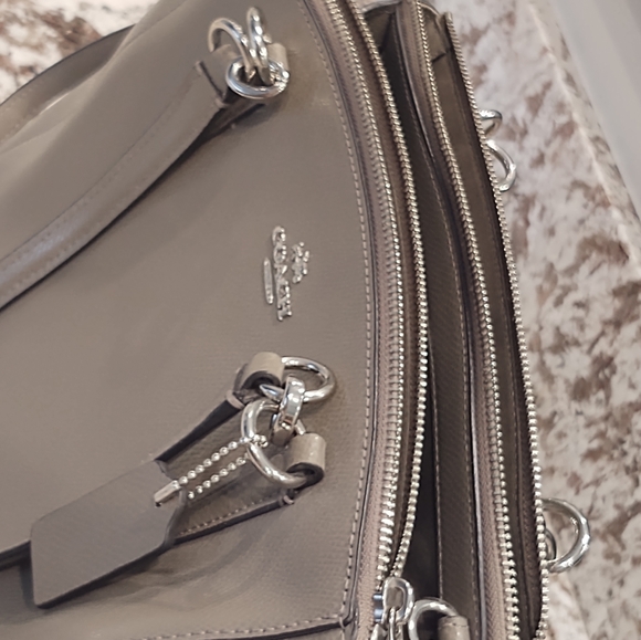 Coach Handbag - Picture 2 of 2